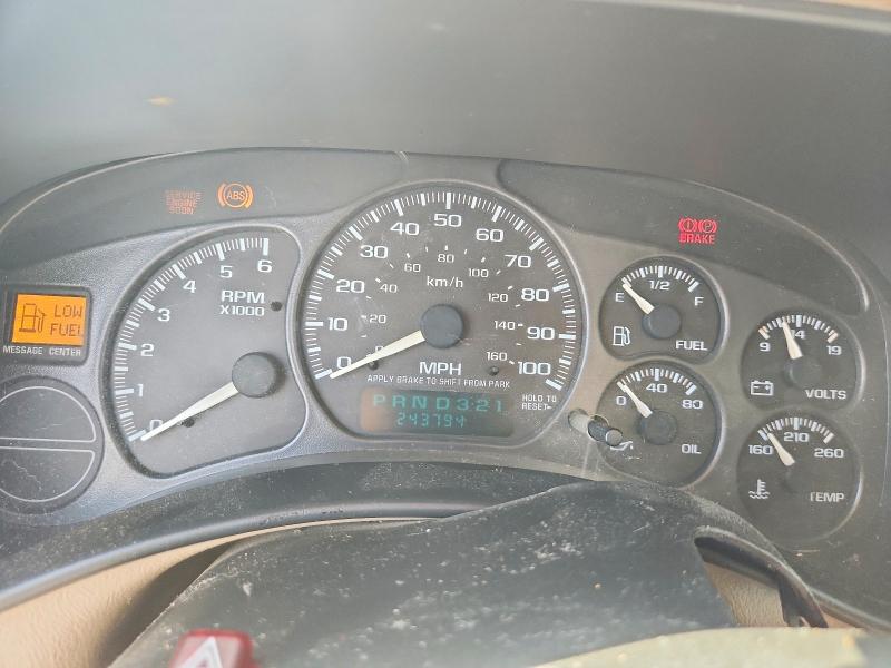 64286606 :رقم المزاد ، 1GNEC13TX2J100507 vin ، 2002 Chevrolet Tahoe مزاد بيع