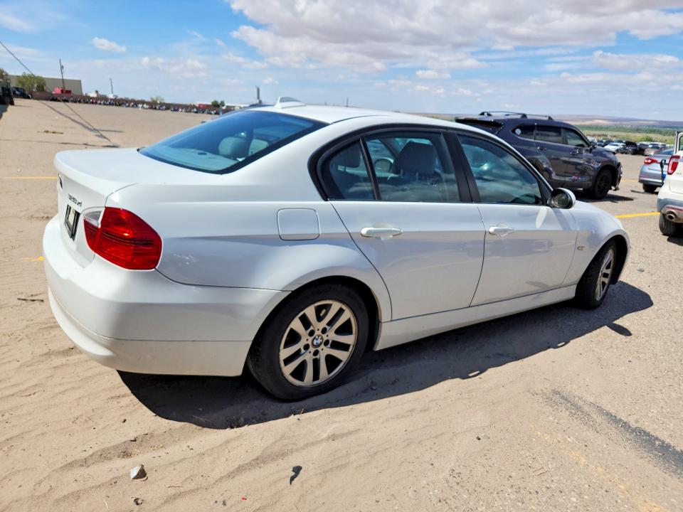 2007 Bmw 328 მანქანა იყიდება აუქციონზე, vin: WBAVC93587KX55515, აუქციონის ნომერი: 64505116