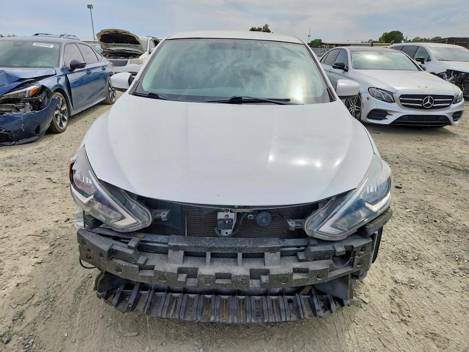 2017 Nissan Sentra მანქანა იყიდება აუქციონზე, vin: 3N1AB7AP3HY334725, აუქციონის ნომერი: 66322816