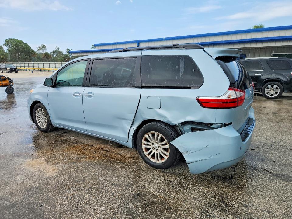 63673856 :رقم المزاد ، 5TDYK3DC0FS550906 vin ، 2015 Toyota Sienna مزاد بيع