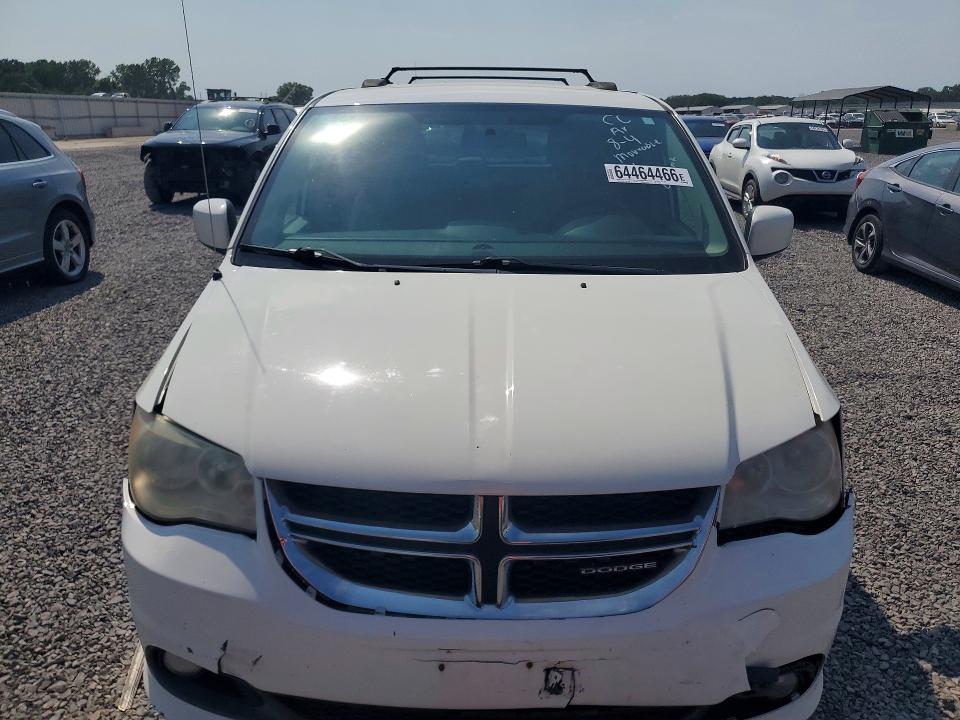 64464466 :رقم المزاد ، 2D4RN5DG7BR672663 vin ، 2011 Dodge Grand Caravan مزاد بيع