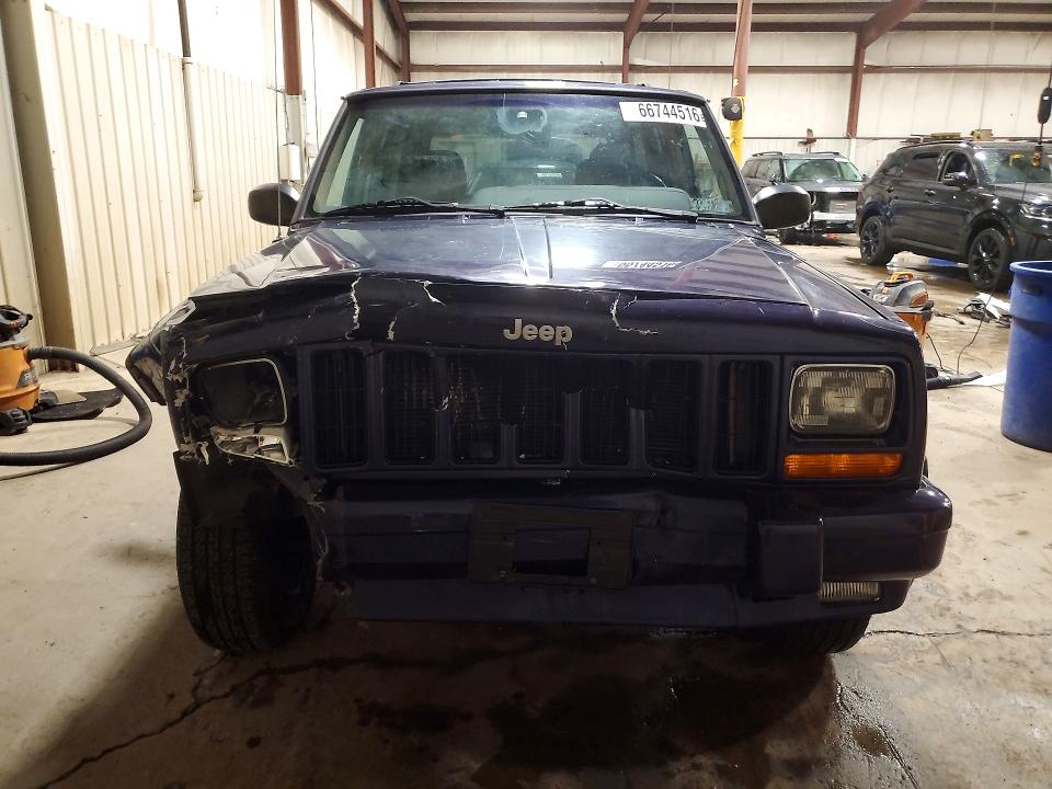 66744516 :رقم المزاد ، 1J4FF78S0XL611186 vin ، 1999 Jeep Cherokee مزاد بيع