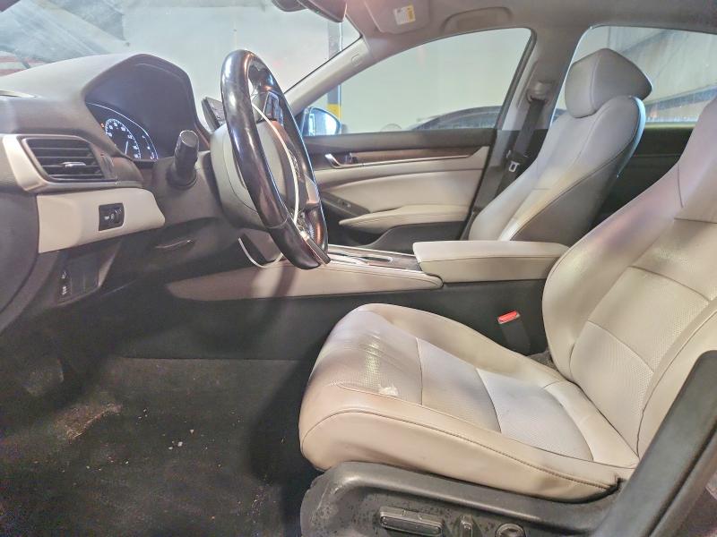 Продажа на аукционе авто 2018 Honda Accord, vin: 1HGCV1F55JA025951, номер лота: 64984496
