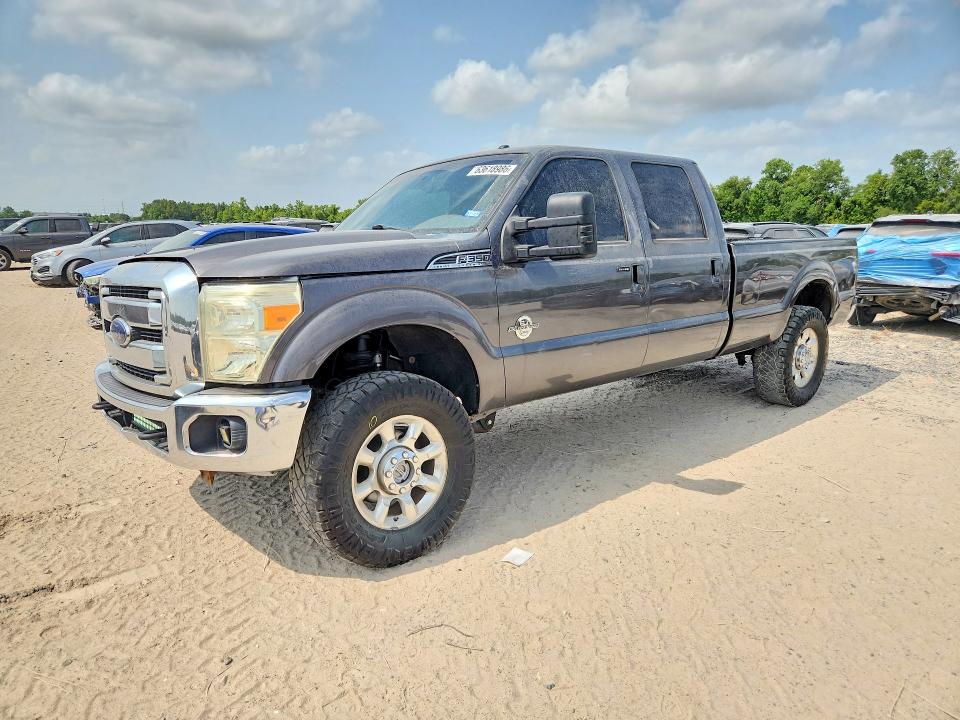 63618986 :رقم المزاد ، 1FT8W3BTXGEA32977 vin ، 2016 Ford F-350 Super Duty مزاد بيع