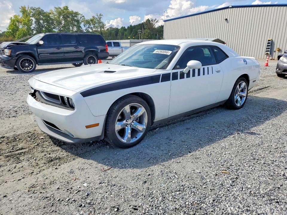 2013 Dodge Challenger მანქანა იყიდება აუქციონზე, vin: 2C3CDYAG9DH647594, აუქციონის ნომერი: 64360066