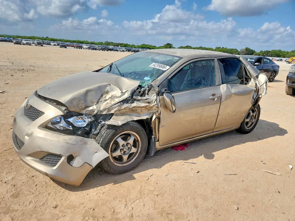 64299686 :رقم المزاد ، 1NXBU4EE4AZ177844 vin ، 2010 Toyota Corolla مزاد بيع