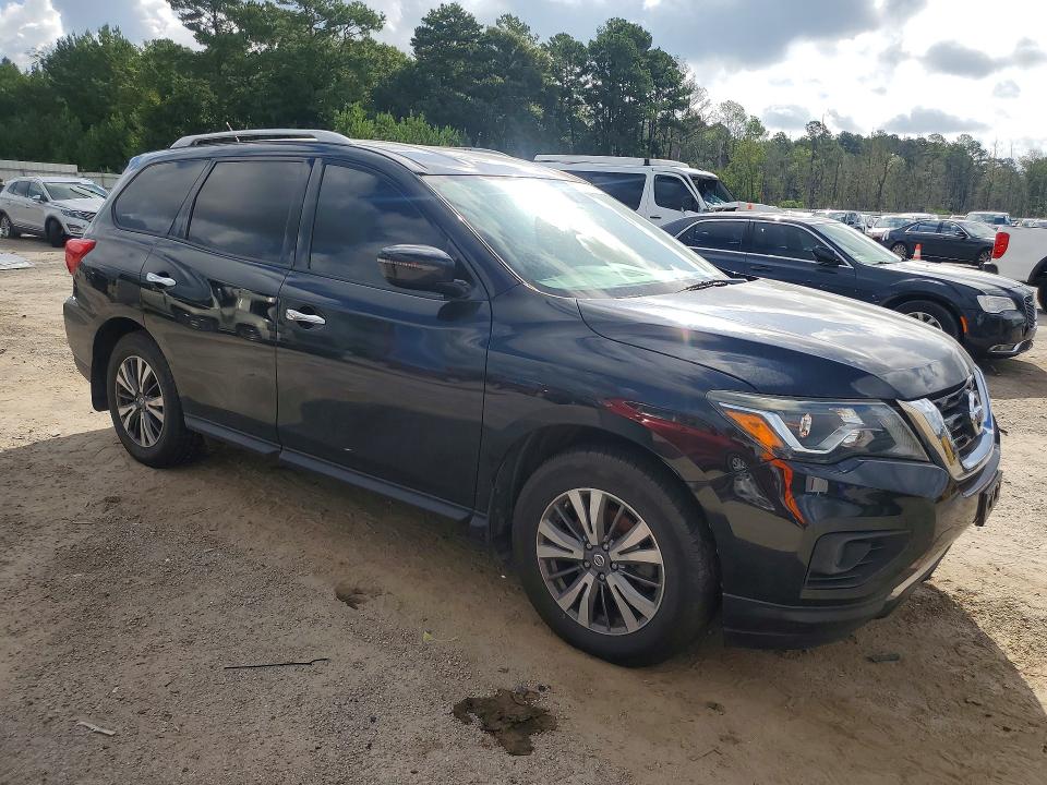 64021276 :رقم المزاد ، 5N1DR2MM9HC649415 vin ، 2017 Nissan Pathfinder مزاد بيع