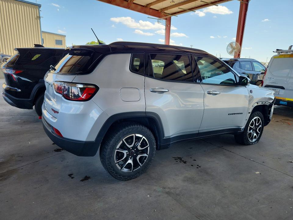 64681416 :رقم المزاد ، 3C4NJDDN0ST551129 vin ، 2025 Jeep Compass مزاد بيع