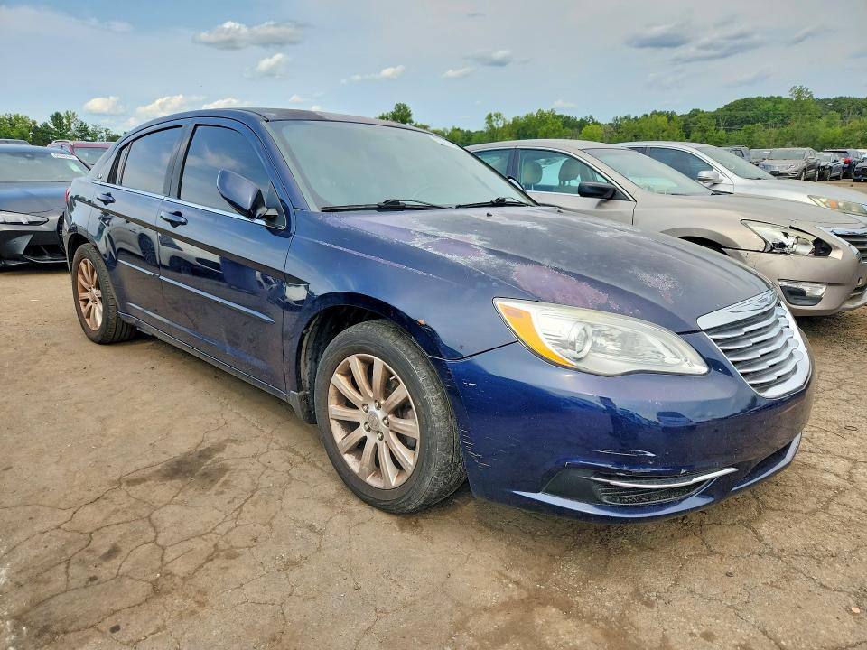 Aukcja sprzedaży 2014 Chrysler 200, vin: 1C3CCBBG0EN236625, numer aukcji: 63714656