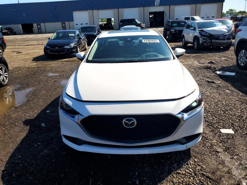 2019 Mazda 3 მანქანა იყიდება აუქციონზე, vin: JM1BPBEM0K1131101, აუქციონის ნომერი: 63302626