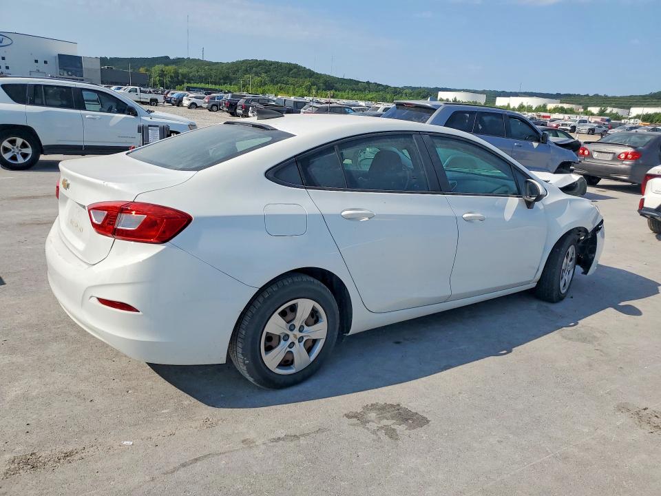 Продаж на аукціоні авто 2018 Chevrolet Cruze, vin: 1G1BC5SMXJ7197659, номер лоту: 64517156