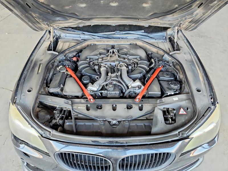 2012 Bmw 750 მანქანა იყიდება აუქციონზე, vin: WBAKB8C55CC962822, აუქციონის ნომერი: 64605246
