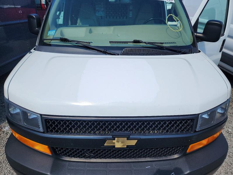 63600156 :رقم المزاد ، 1GCZGGFP4N1251783 vin ، 2022 Chevrolet Express G3500 مزاد بيع