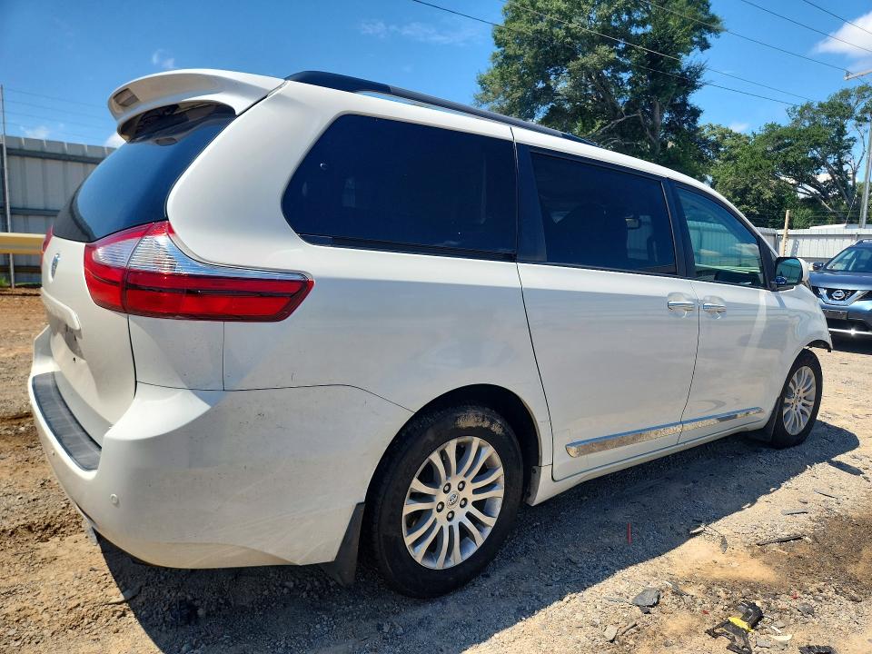 2017 Toyota Sienna მანქანა იყიდება აუქციონზე, vin: 5TDYZ3DC9HS864777, აუქციონის ნომერი: 63368586