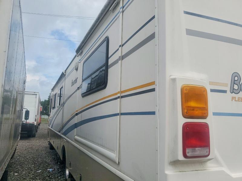 63139206 :رقم المزاد ، 5B4MP67G343379220 vin ، 2004 Workhorse Custom Chassis Motorhome Chassis مزاد بيع