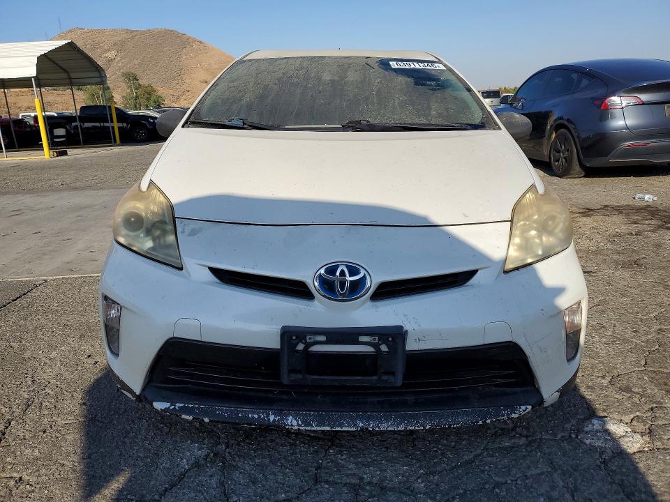 63911346 :رقم المزاد ، JTDKN3DU7D5561118 vin ، 2013 Toyota Prius مزاد بيع