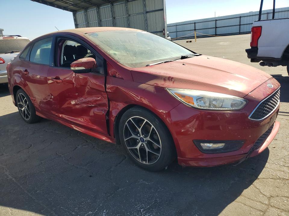 Продажа на аукционе авто 2015 Ford Focus, vin: 1FADP3F26FL360216, номер лота: 63703646