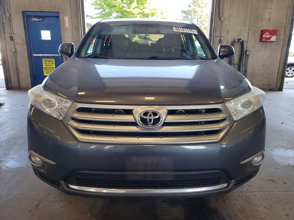 2013 Toyota Highlander მანქანა იყიდება აუქციონზე, vin: 5TDDK3EH1DS246733, აუქციონის ნომერი: 66121176