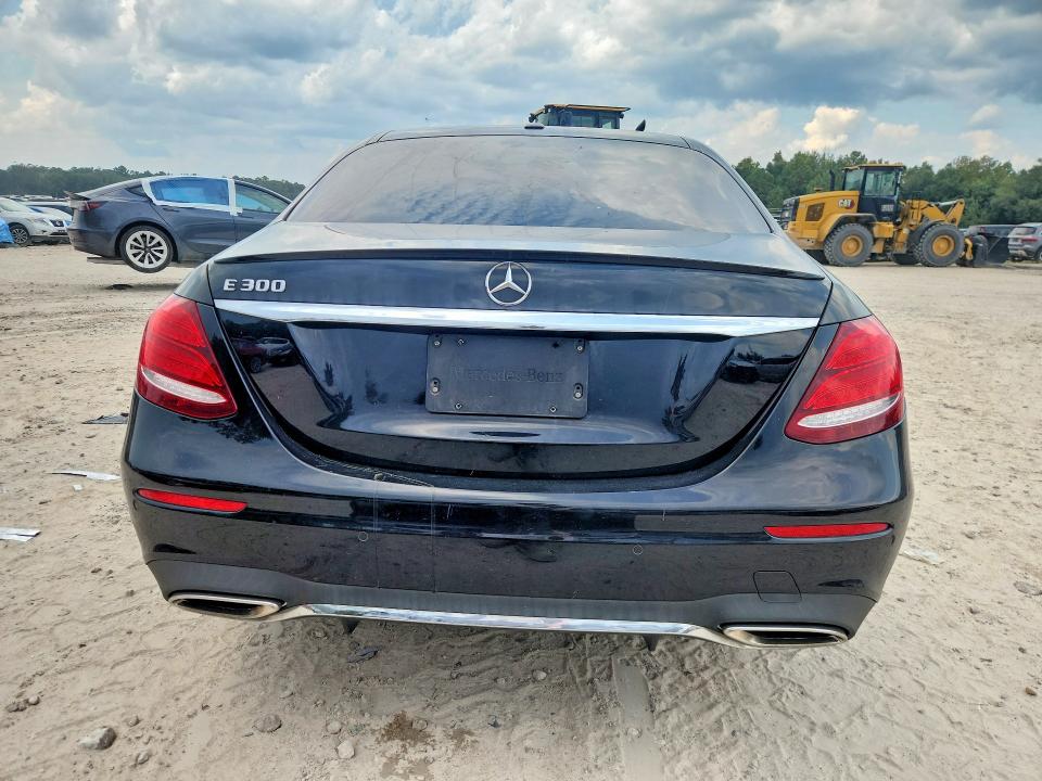 2018 Mercedes-benz E მანქანა იყიდება აუქციონზე, vin: WDDZF4JB2JA296802, აუქციონის ნომერი: 66353236