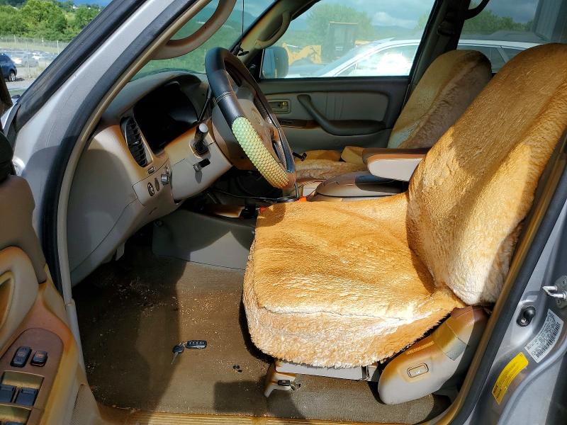 Продажа на аукционе авто 2001 Toyota Sequoia, vin: 5TDBT48A31S035490, номер лота: 63234396