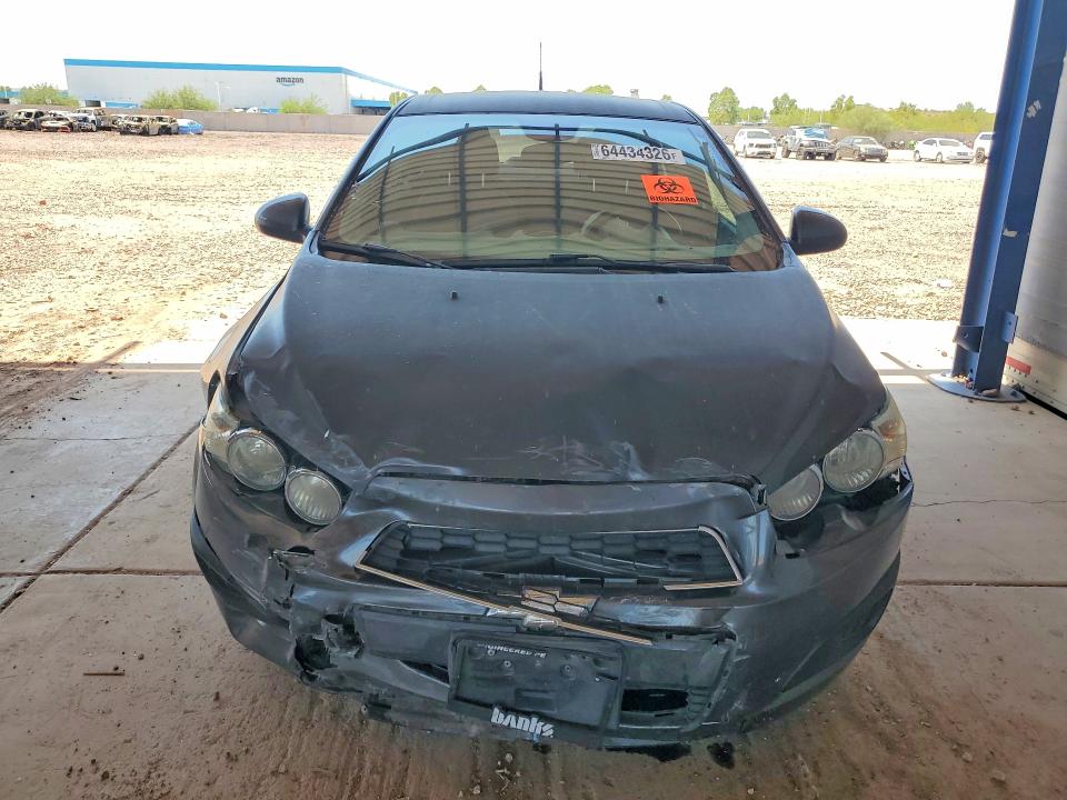 64434326 :رقم المزاد ، 1G1JA5SH3D4239020 vin ، 2013 Chevrolet Sonic مزاد بيع