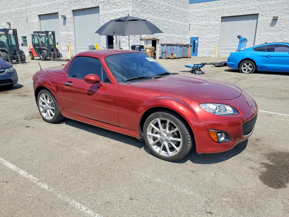 64476396 :رقم المزاد ، JM1NC2PF5B0219672 vin ، 2011 Mazda Mx-5 Miata مزاد بيع