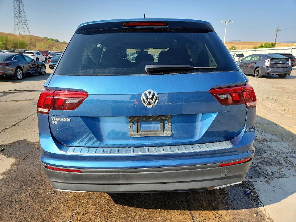 64276086 :رقم المزاد ، 3VV3B7AX5KM127873 vin ، 2019 Volkswagen Tiguan مزاد بيع
