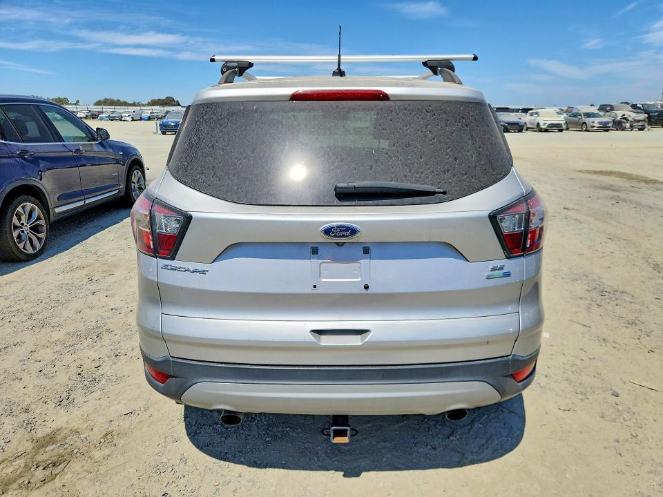 Aukcja sprzedaży 2017 Ford Escape, vin: 1FMCU9GD4HUE37465, numer aukcji: 64127996