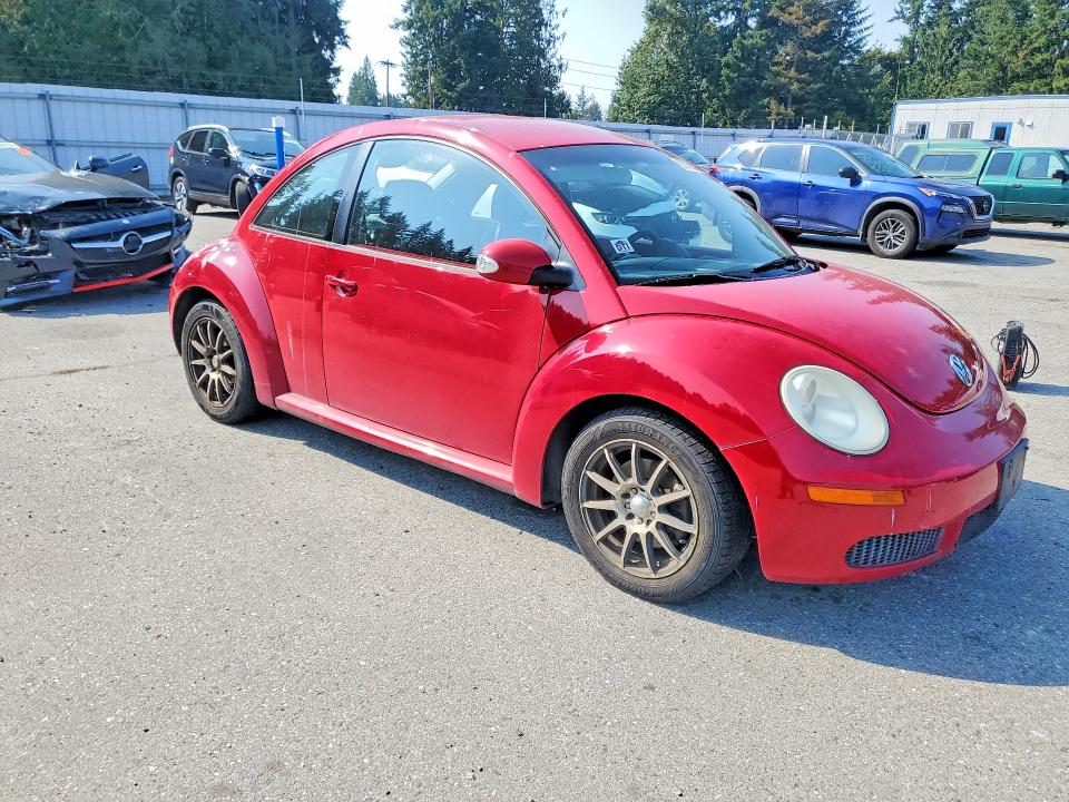 2010 Volkswagen New Beetle მანქანა იყიდება აუქციონზე, vin: 3VWPG3AG4AM008928, აუქციონის ნომერი: 65739386