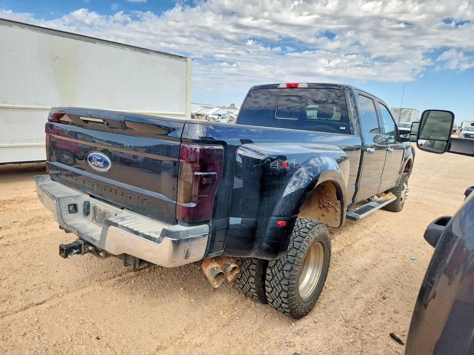 65286936 :رقم المزاد ، 1FT8W3DT3JEC31891 vin ، 2018 Ford F350 مزاد بيع