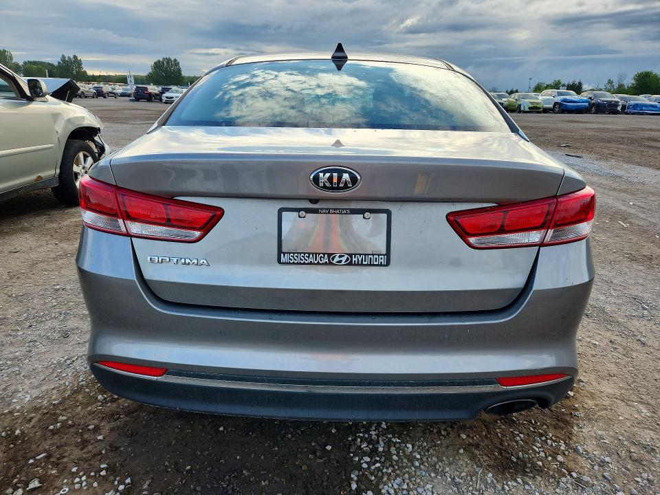 65101826 :رقم المزاد ، 5XXGT4L34JG229719 vin ، 2018 Kia Optima مزاد بيع
