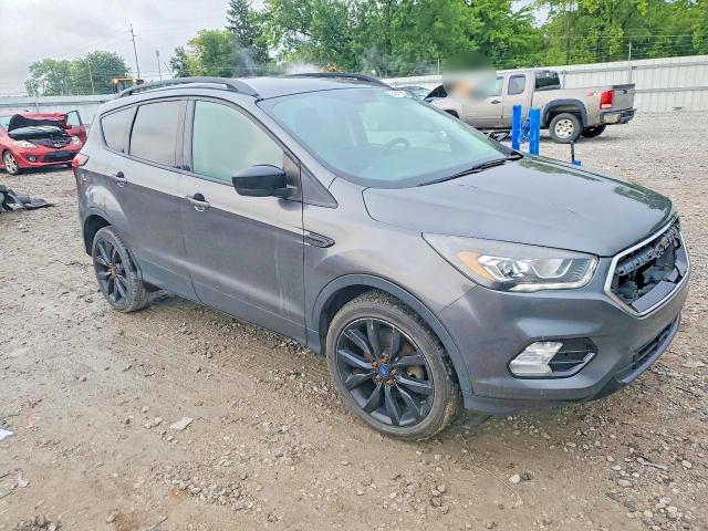 Продажа на аукционе авто 2019 Ford Escape, vin: 1FMCU9GD9KUA95776, номер лота: 64827326