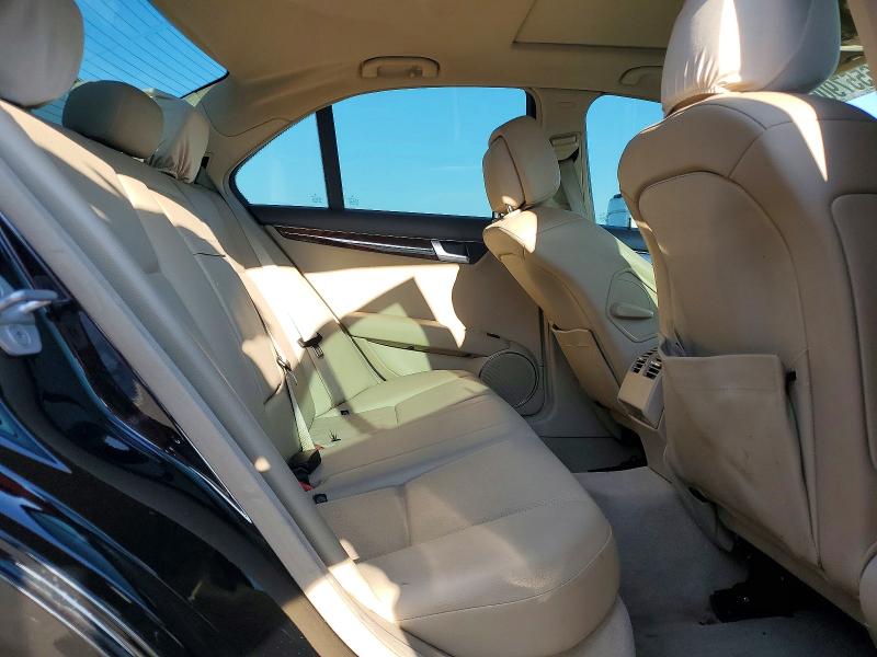 Продажа на аукционе авто 2012 Mercedes-benz C, vin: WDDGF4HB7CA623579, номер лота: 65579066