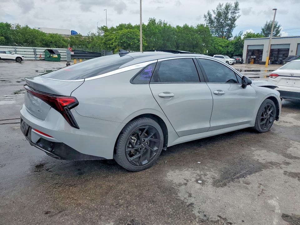 2026 Kia K5 მანქანა იყიდება აუქციონზე, vin: KNAG64J74T5440727, აუქციონის ნომერი: 64055616