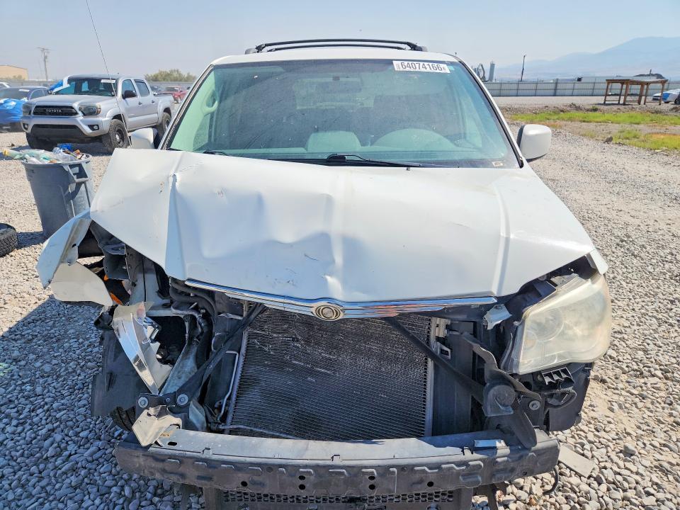 2010 Chrysler Town & Country მანქანა იყიდება აუქციონზე, vin: 2A4RR5D18AR413248, აუქციონის ნომერი: 64074166