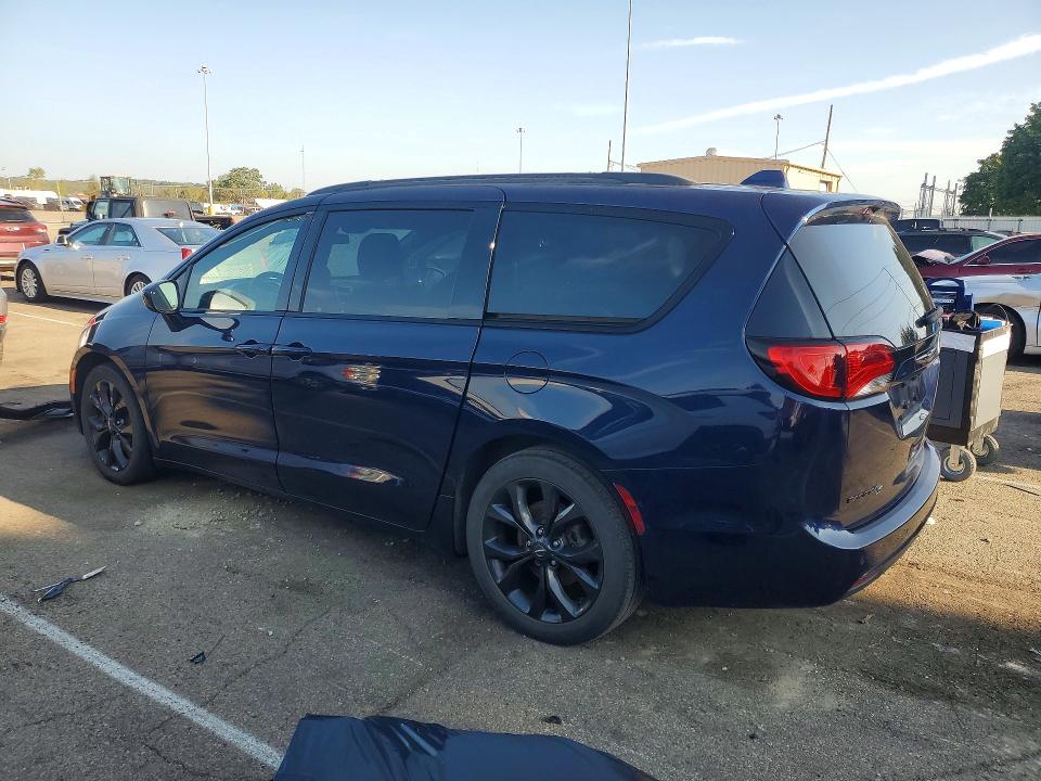 66582176 :رقم المزاد ، 2C4RC1BG3JR364466 vin ، 2018 Chrysler Pacifica مزاد بيع