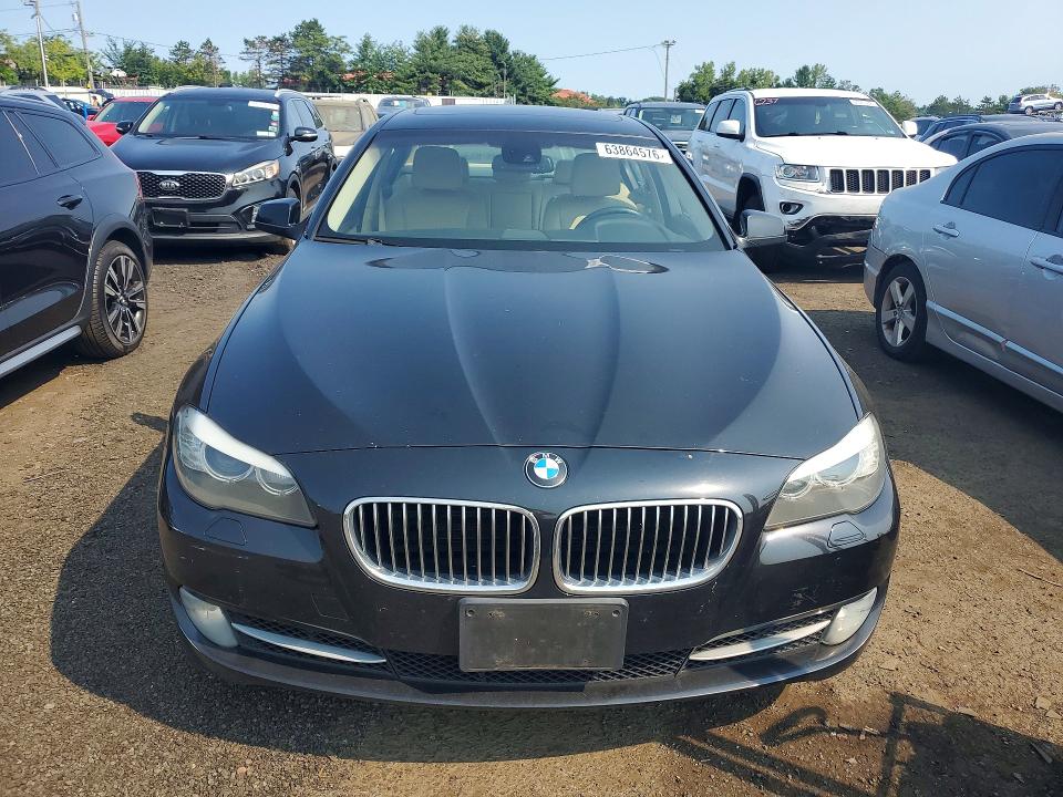 63864576 :رقم المزاد ، WBAFU7C51BC771869 vin ، 2011 Bmw 535 مزاد بيع