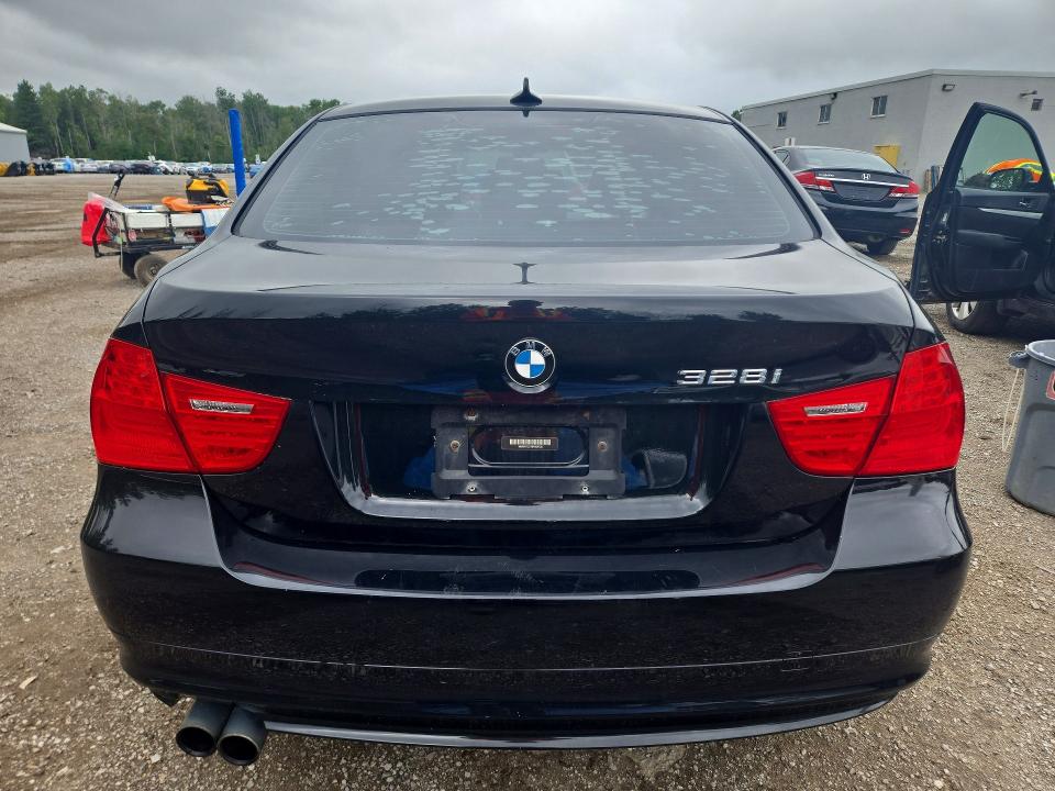 66122256 :رقم المزاد ، WBAPK7C57BF083738 vin ، 2011 Bmw 328 مزاد بيع