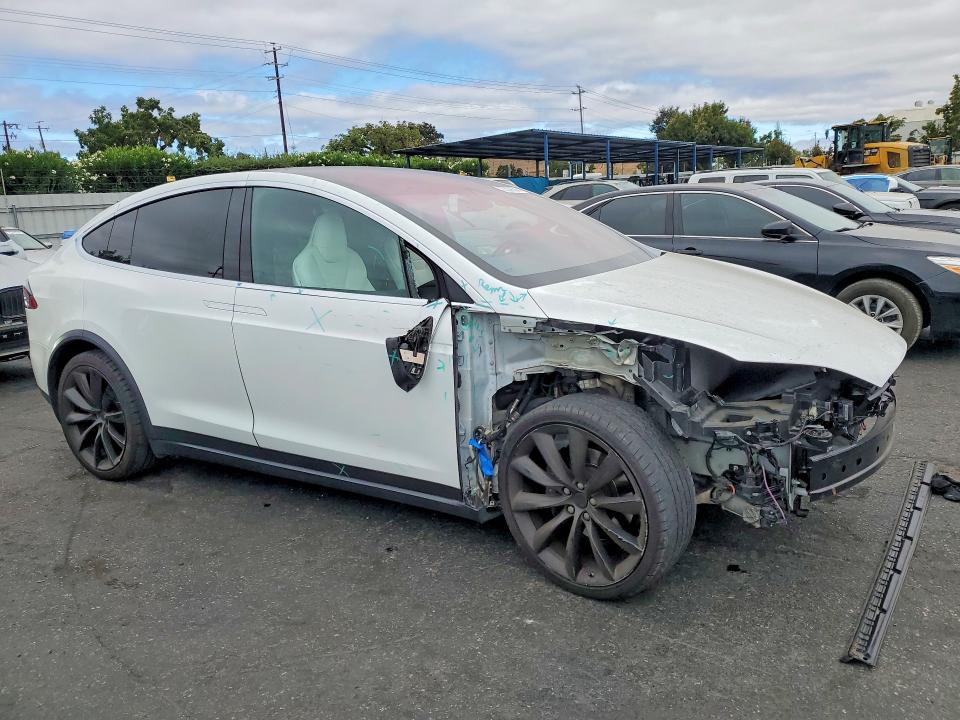 Продажа на аукционе авто 2016 Tesla Model X, vin: 5YJXCBE24GF021473, номер лота: 65330636