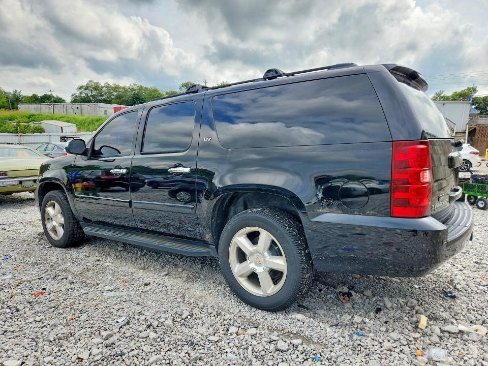 2008 Chevrolet Suburban მანქანა იყიდება აუქციონზე, vin: 1GNFK16398R104934, აუქციონის ნომერი: 65792206