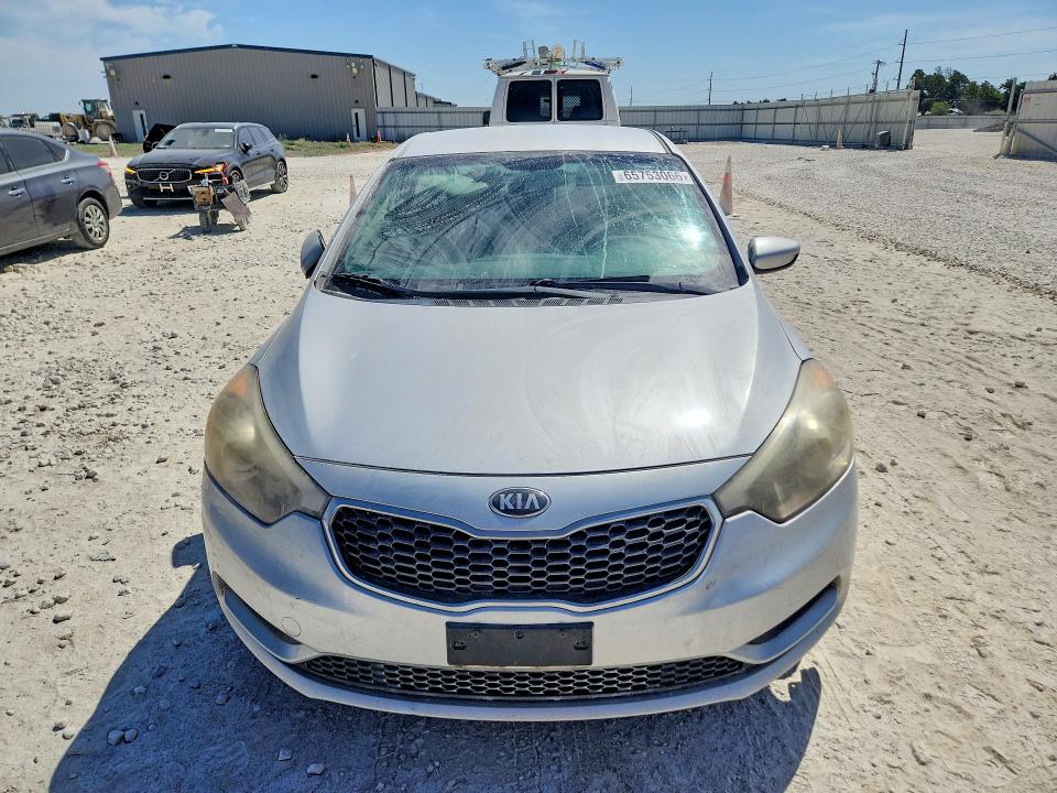 2016 Kia Forte მანქანა იყიდება აუქციონზე, vin: KNAFK4A60G5610571, აუქციონის ნომერი: 65753066