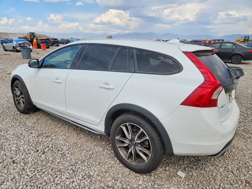 66615246 :رقم المزاد ، YV440MWK2J2057725 vin ، 2018 Volvo V60 Cross Country مزاد بيع