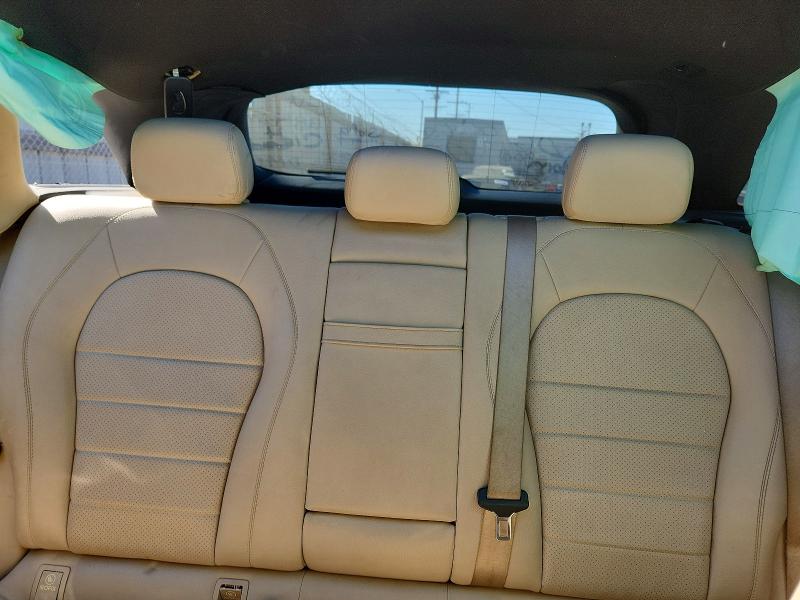 64577756 :رقم المزاد ، WDC0G4JB0JV103887 vin ، 2018 Mercedes-benz Glc مزاد بيع