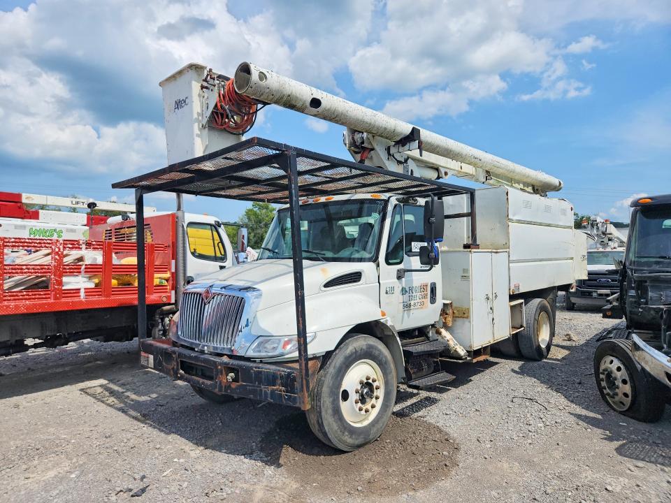 64604696 :رقم المزاد ، 3HTMMAAN93N586640 vin ، 2003 International 4000 مزاد بيع