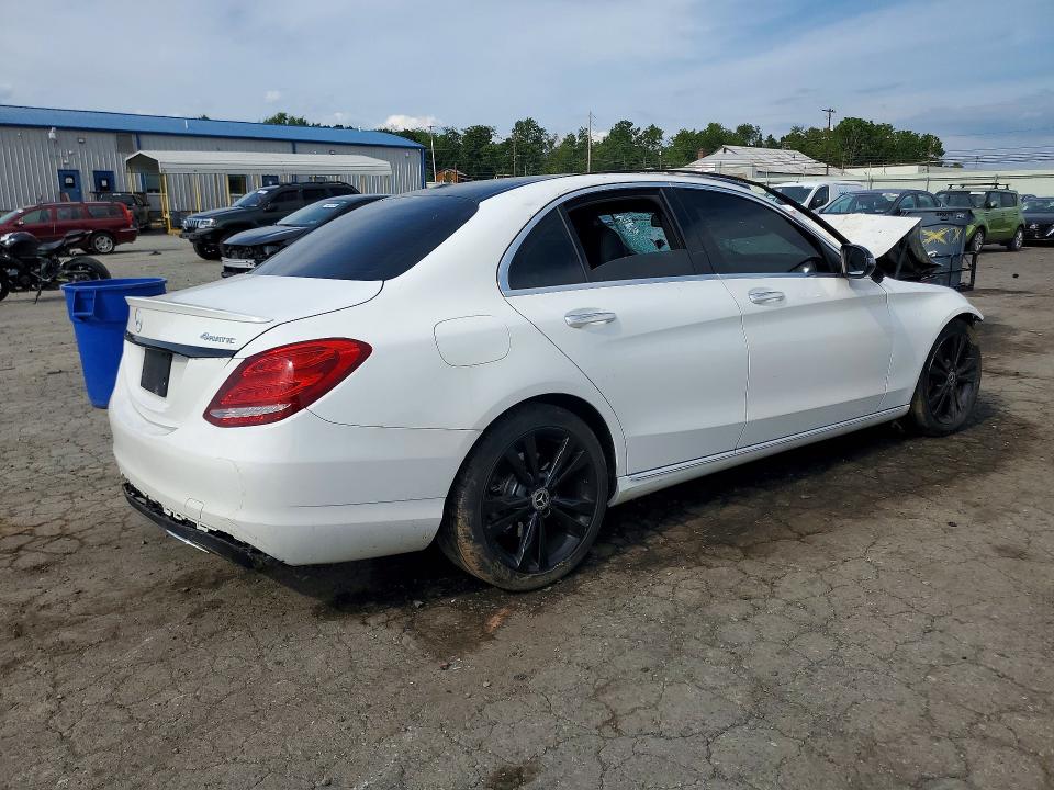 65593076 :رقم المزاد ، 55SWF4KB6JU271578 vin ، 2018 Mercedes-benz C مزاد بيع