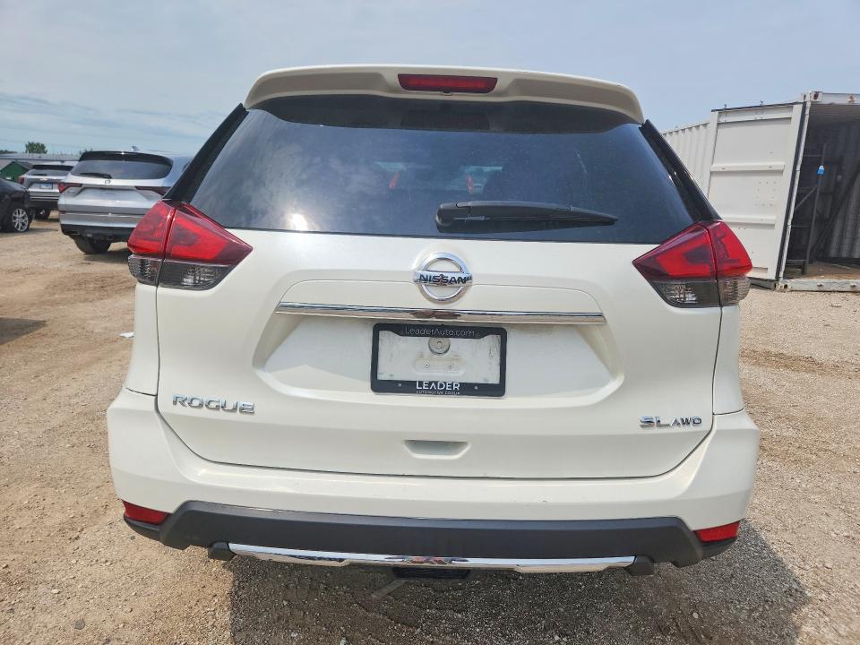 2018 Nissan Rogue მანქანა იყიდება აუქციონზე, vin: 5N1AT2MV5JC803685, აუქციონის ნომერი: 64830836