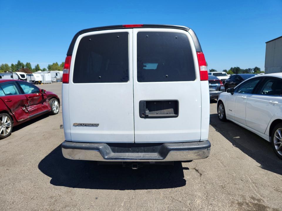 64051586 :رقم المزاد ، 1GAZGPFPXJ1268431 vin ، 2018 Chevrolet Express G3500 مزاد بيع