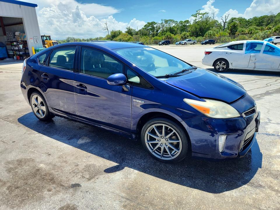 2013 Toyota Prius მანქანა იყიდება აუქციონზე, vin: JTDKN3DU3D0354318, აუქციონის ნომერი: 64373346
