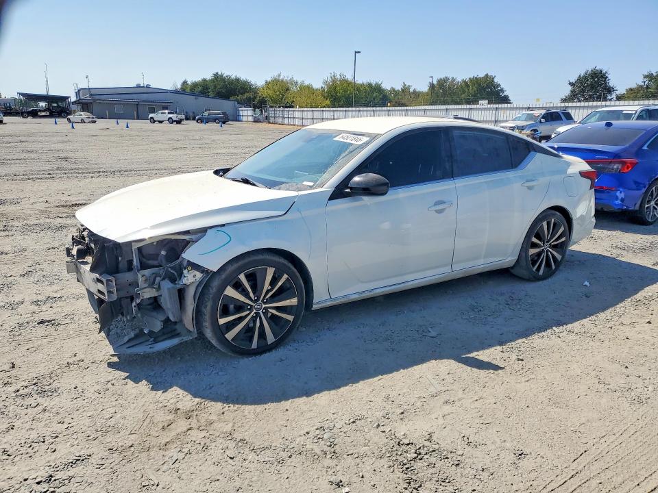 64501846 :رقم المزاد ، 1N4BL4CV4LC240241 vin ، 2020 Nissan Altima مزاد بيع