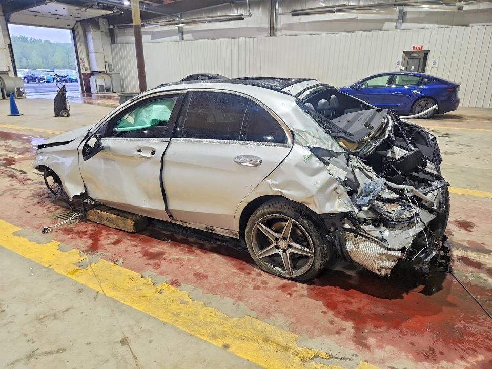 66032036 :رقم المزاد ، 55SWF4KBXHU179805 vin ، 2017 Mercedes-benz C مزاد بيع